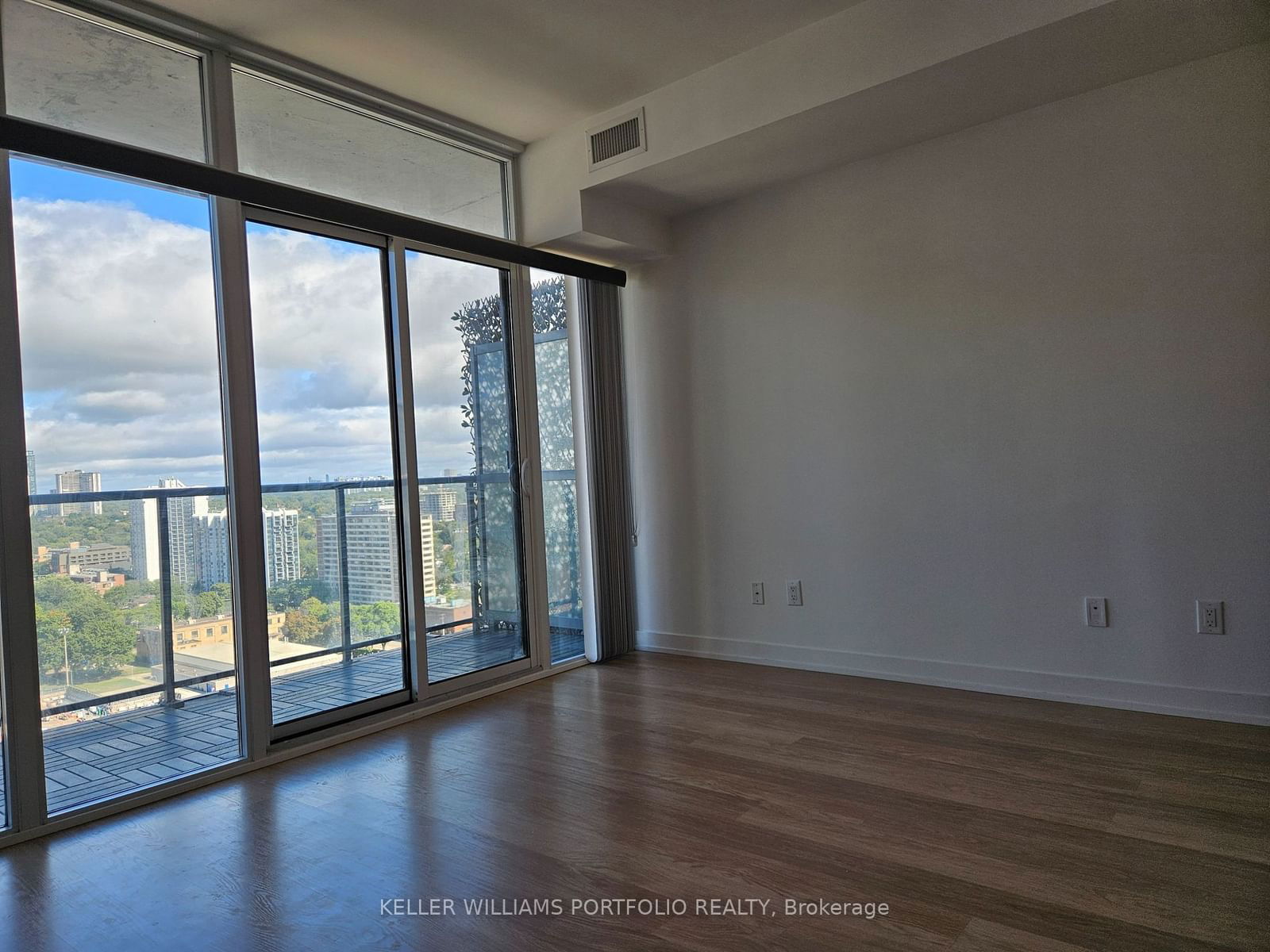 105 George St, unit 2012 for rent