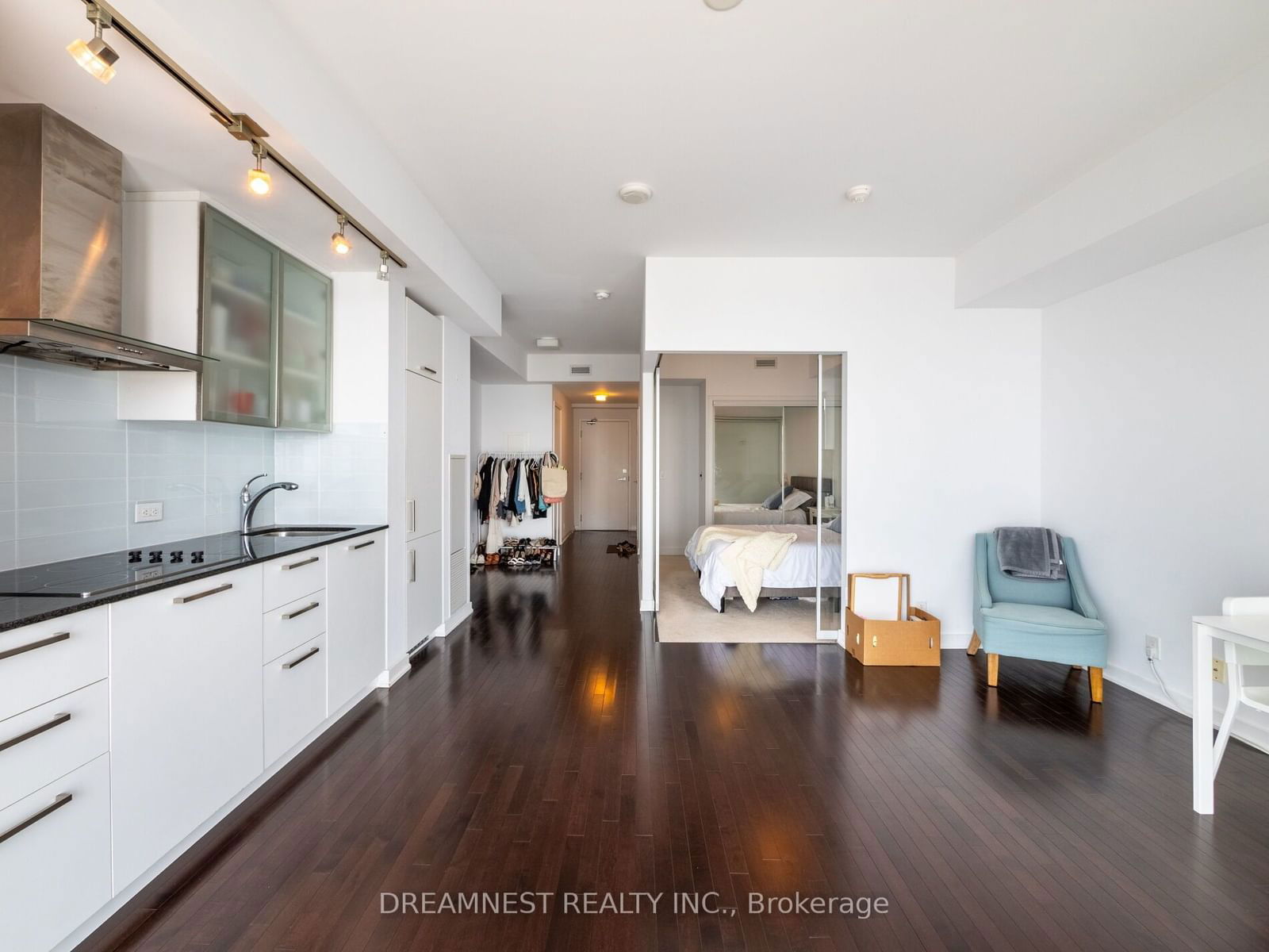 14 York St, unit 4304 for sale