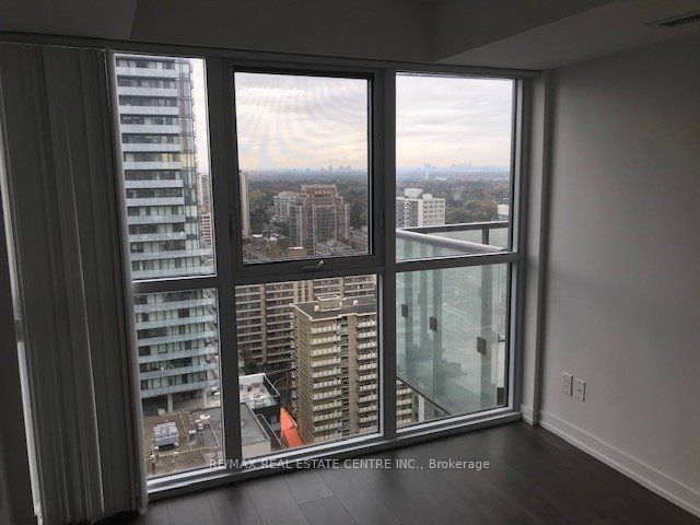 125 Redpath Ave Ave, unit 2403 for rent