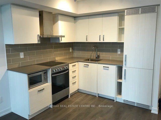 125 Redpath Ave Ave, unit 2403 for rent