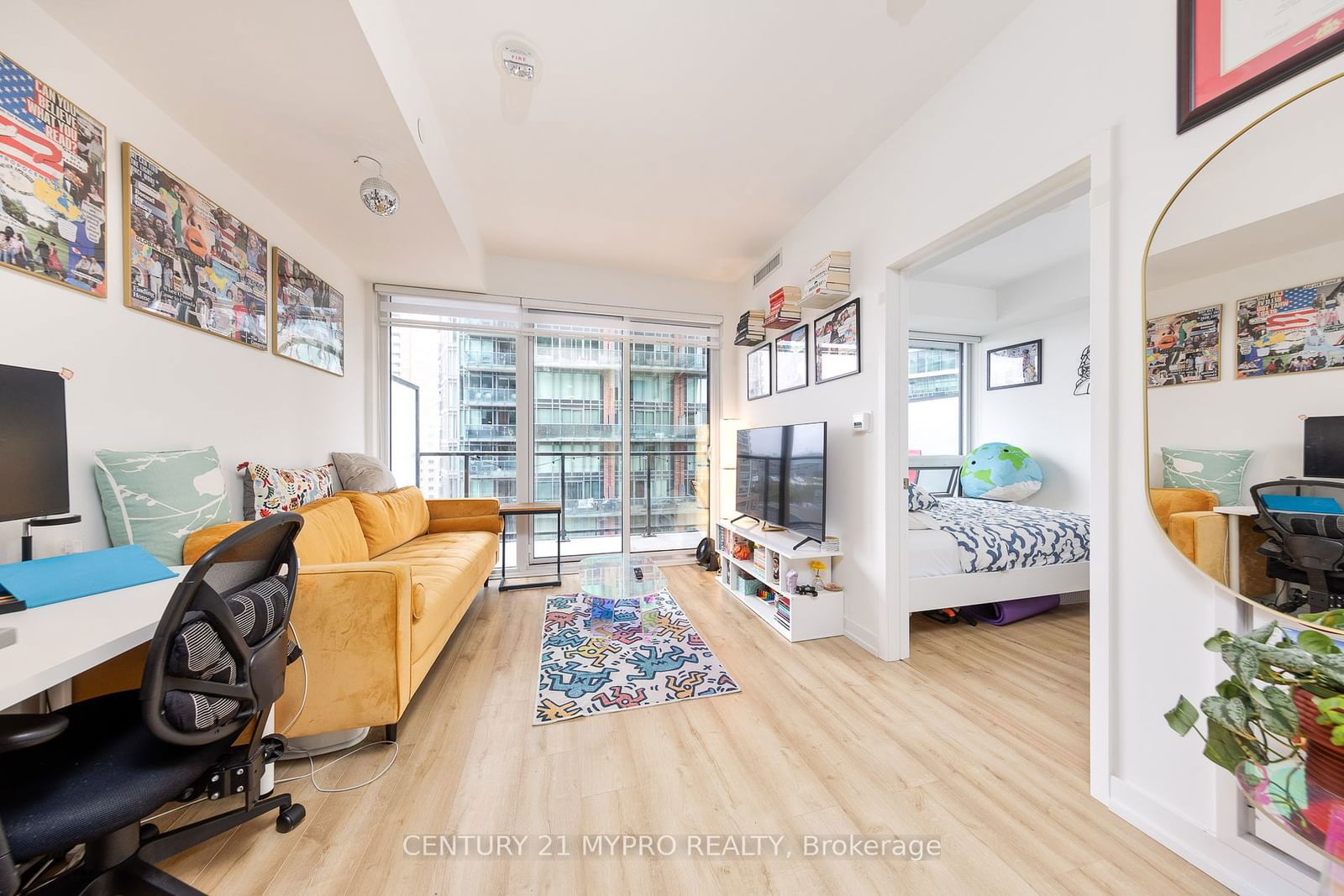 135 East Liberty St, unit 908 for sale