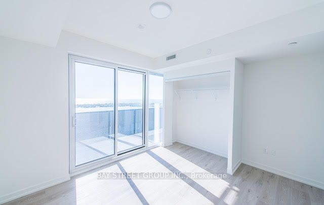 138 Downes St, unit 5809 for rent