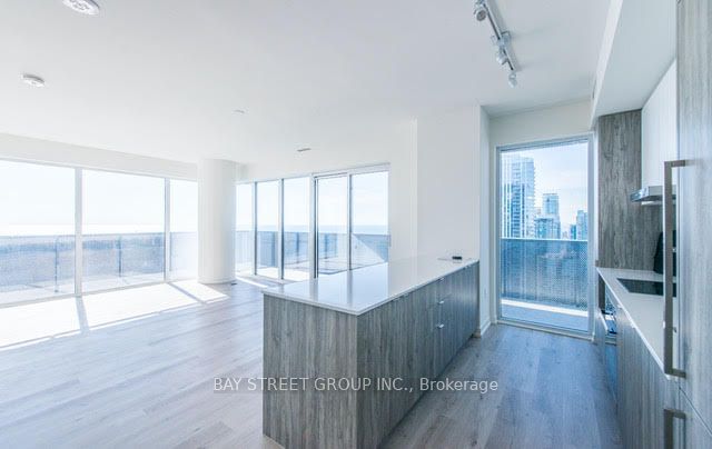 138 Downes St, unit 5809 for rent