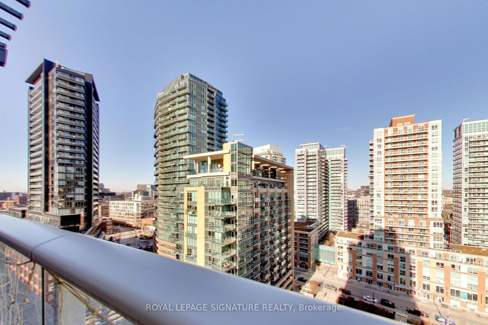 Liberty Lakeview Towers, West End, Toronto