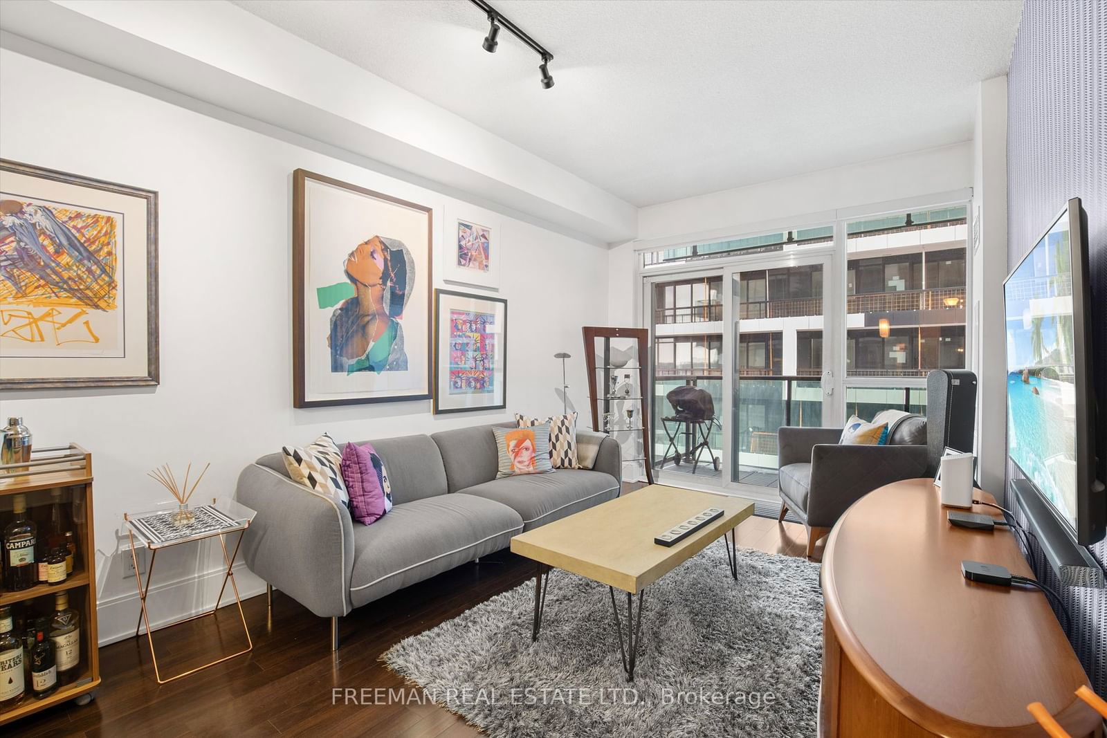 25 Broadway Ave S, unit 1005 for sale