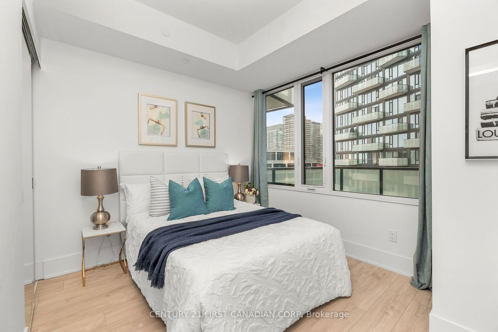 470 Front St W, unit 1310 for sale