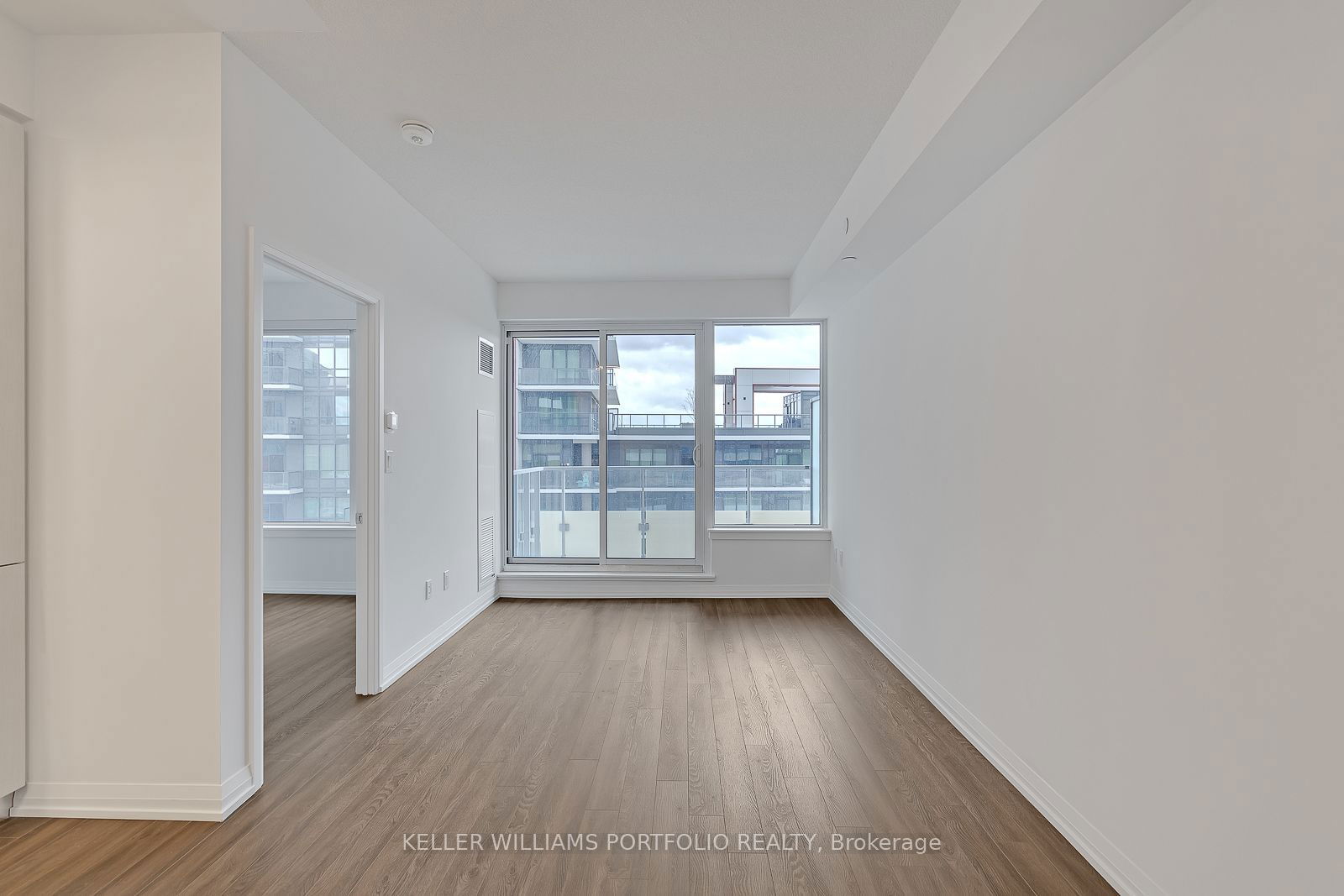 75 Canterbury Pl, unit 608 for rent