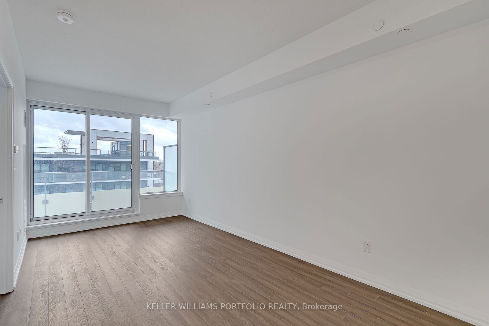 75 Canterbury Pl, unit 608 for rent