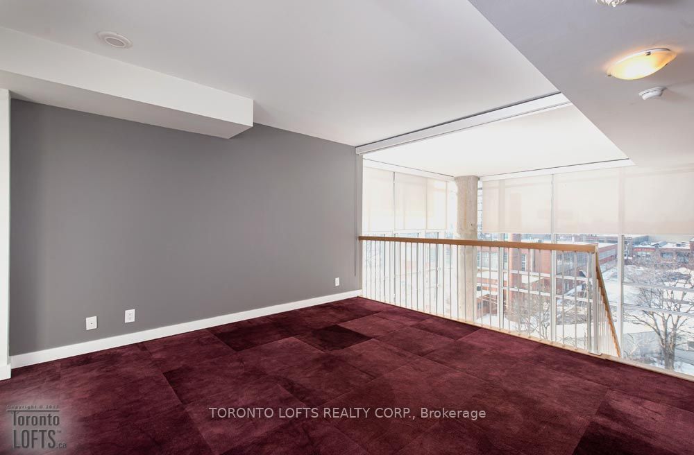 5 Hanna Ave, unit 439 for rent