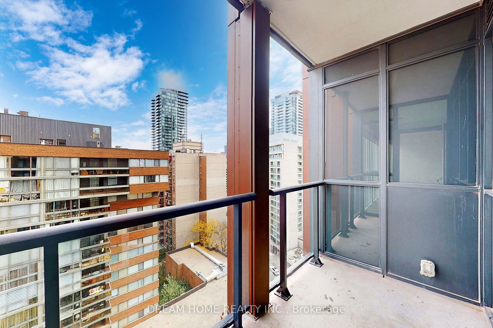 32 Davenport Rd, unit 1306 for sale