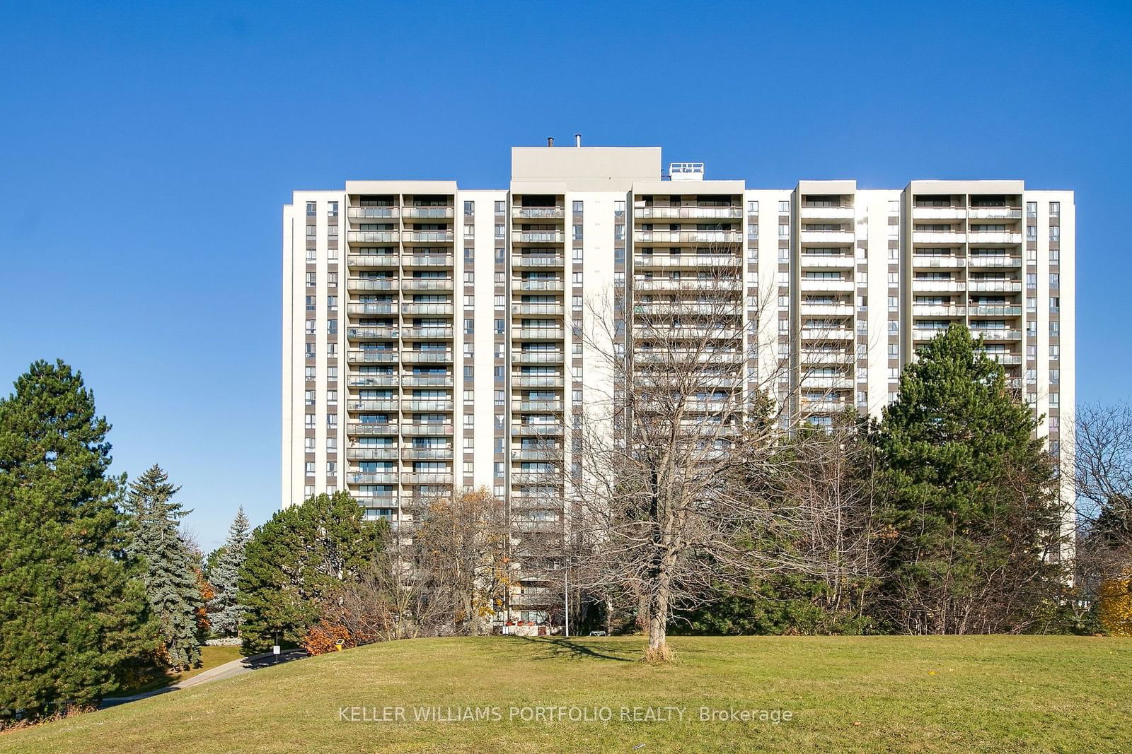 260 Seneca Hill Dr, unit 1705 for sale