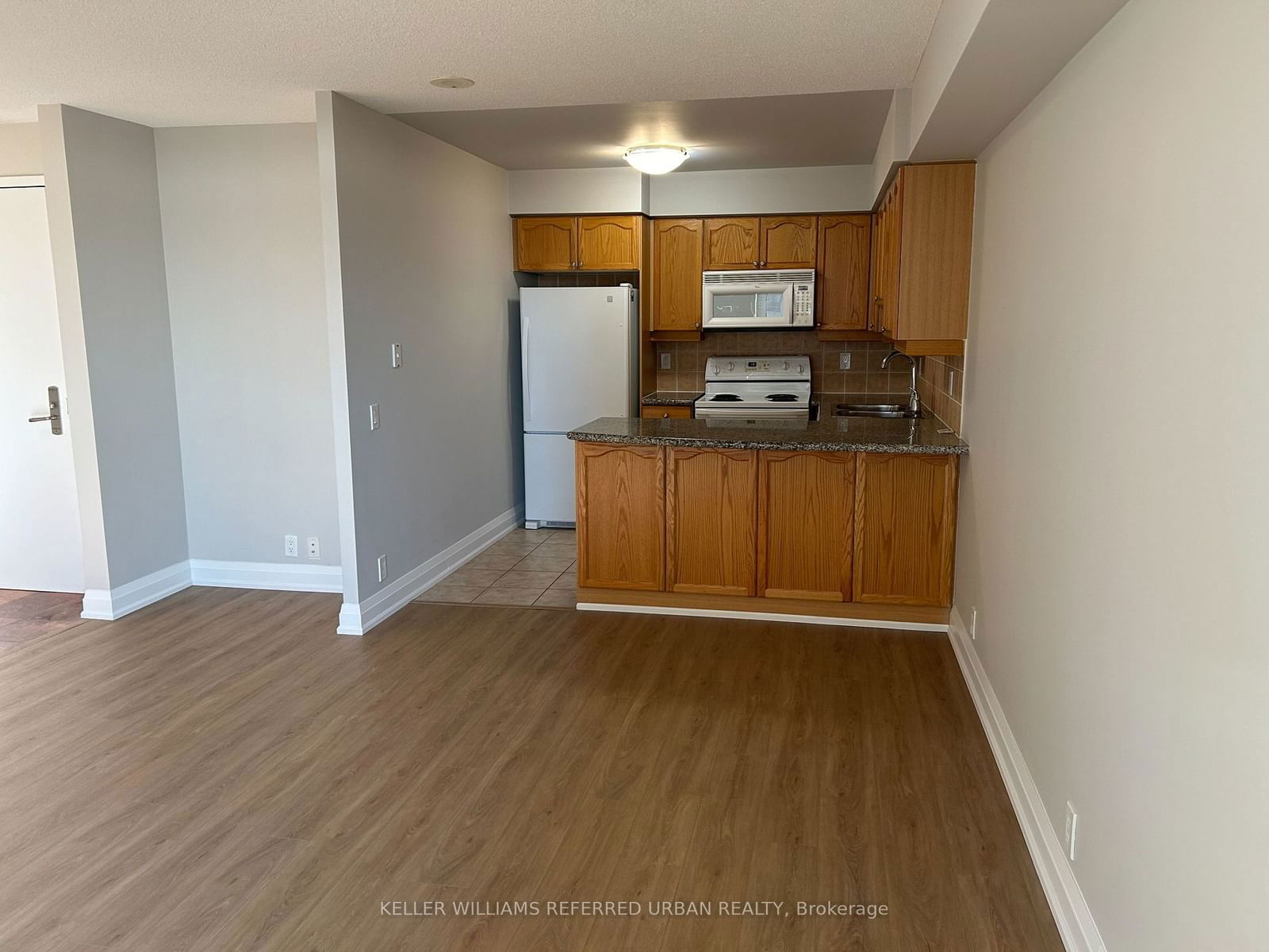 80 Harrison Garden Blvd, unit 724 for rent