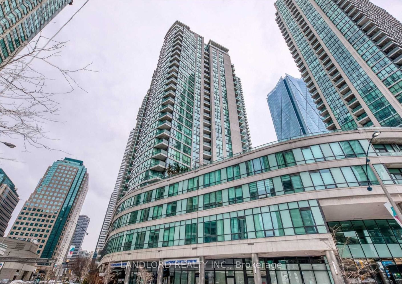 12 Yonge St, unit 2010 for rent