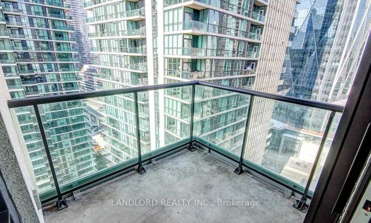 12 Yonge St, unit 2010 for rent