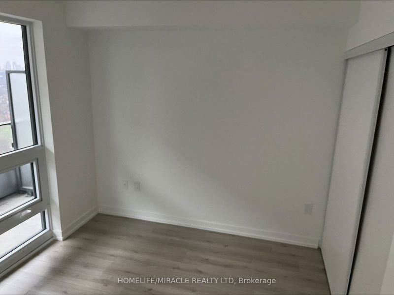 395 Bloor St E, unit 2204 for rent