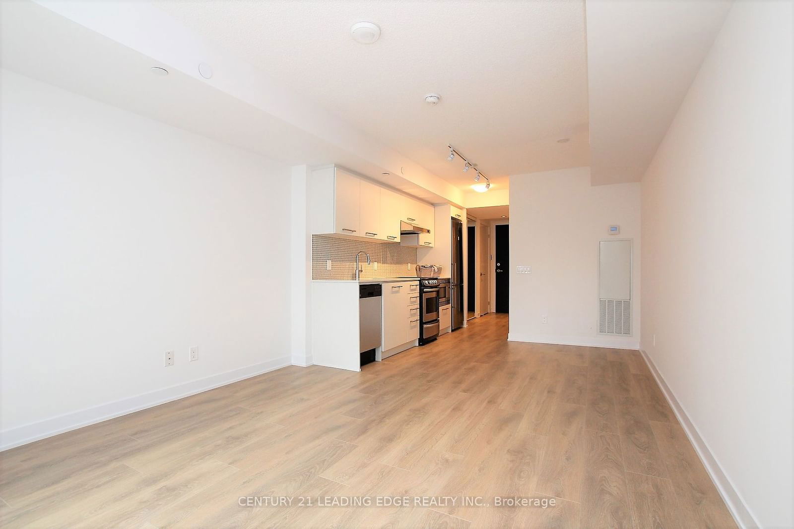 87 Peter St, unit 1108 for rent