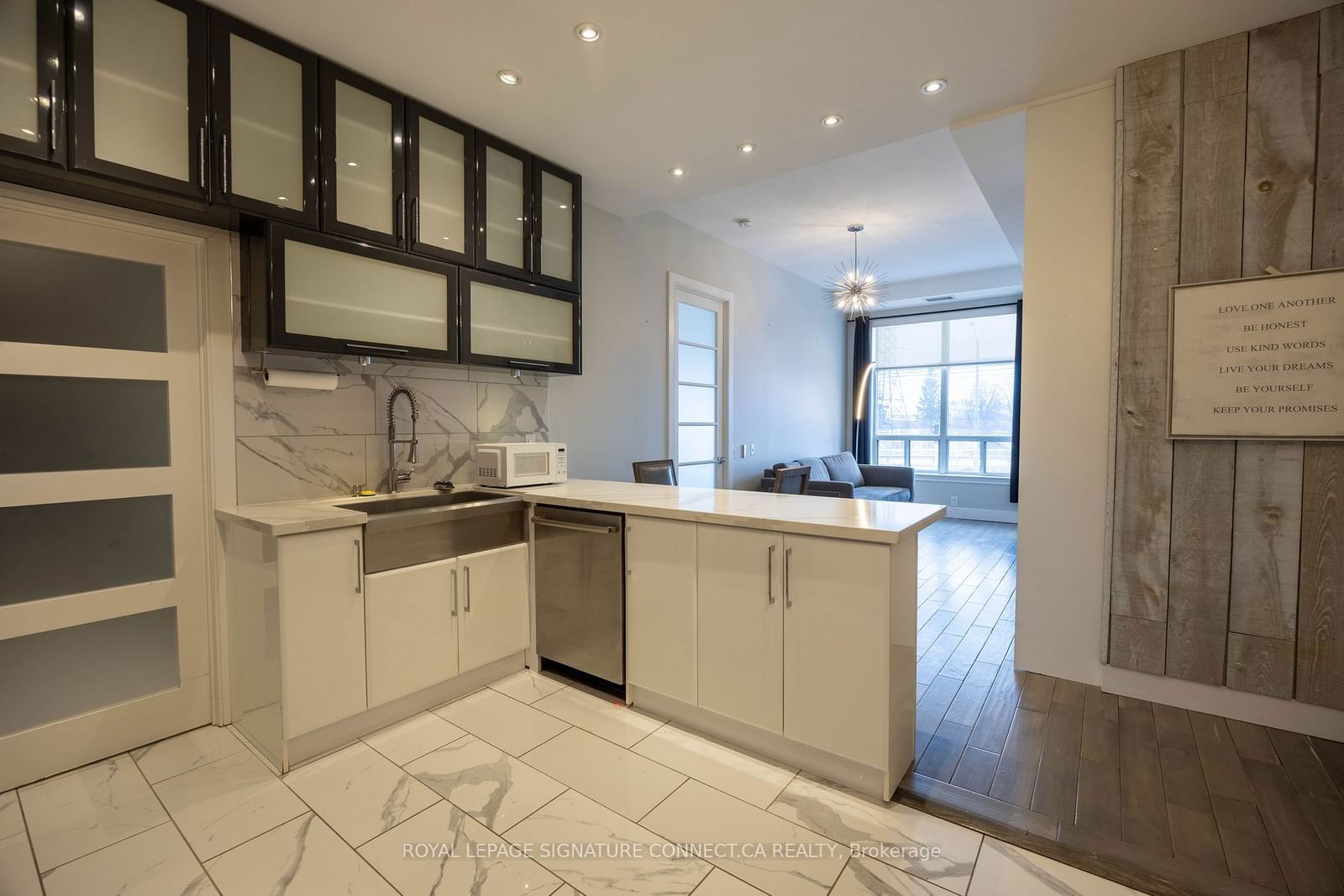 1720 Eglinton Ave E, unit 106 for rent