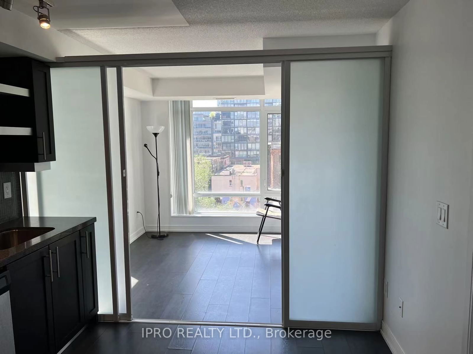 525 Adelaide St W, unit 616 for rent