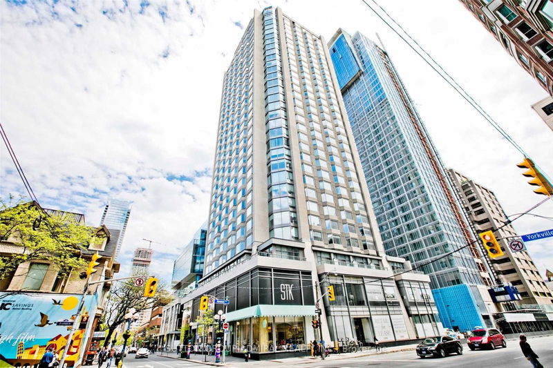 155 Yorkville Ave, unit 701 for rent