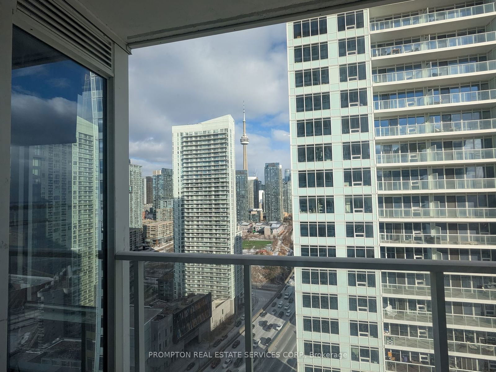 19 Bathurst St, unit 3009 for rent