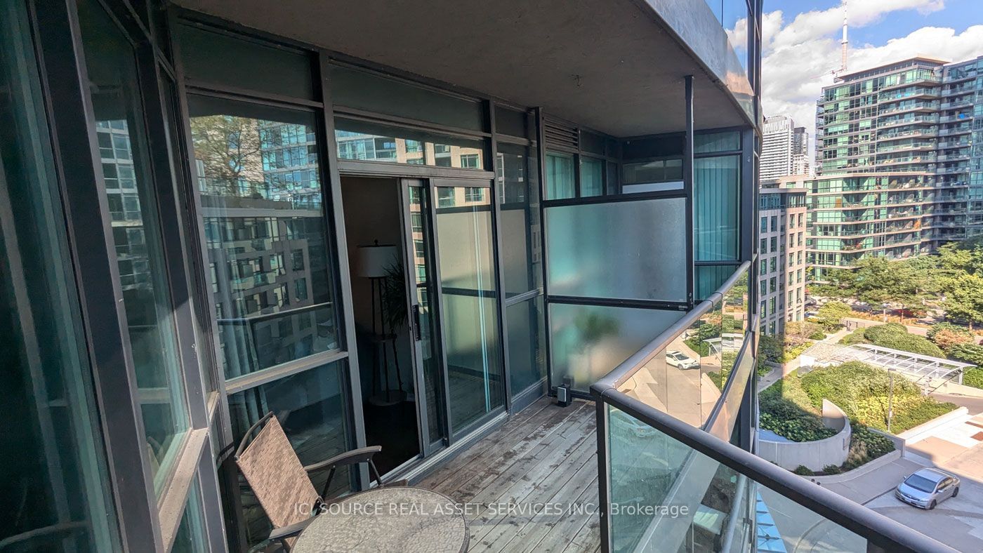 231 Fort York Blvd, unit 704 for rent