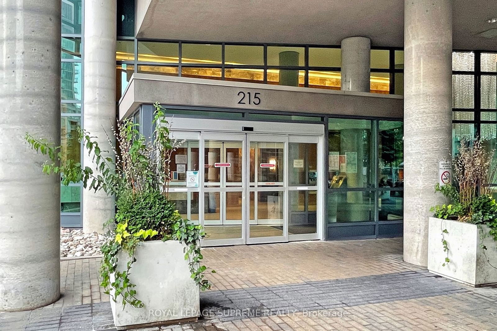 215 Fort York Blvd, unit 314 for sale