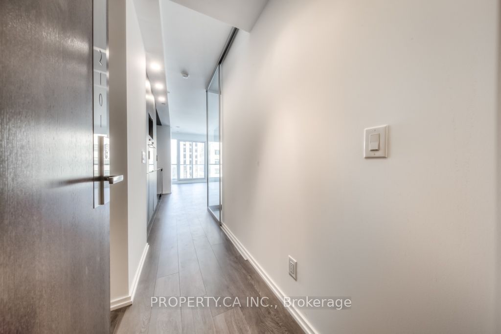 70 Temperance St, unit 2101 for rent