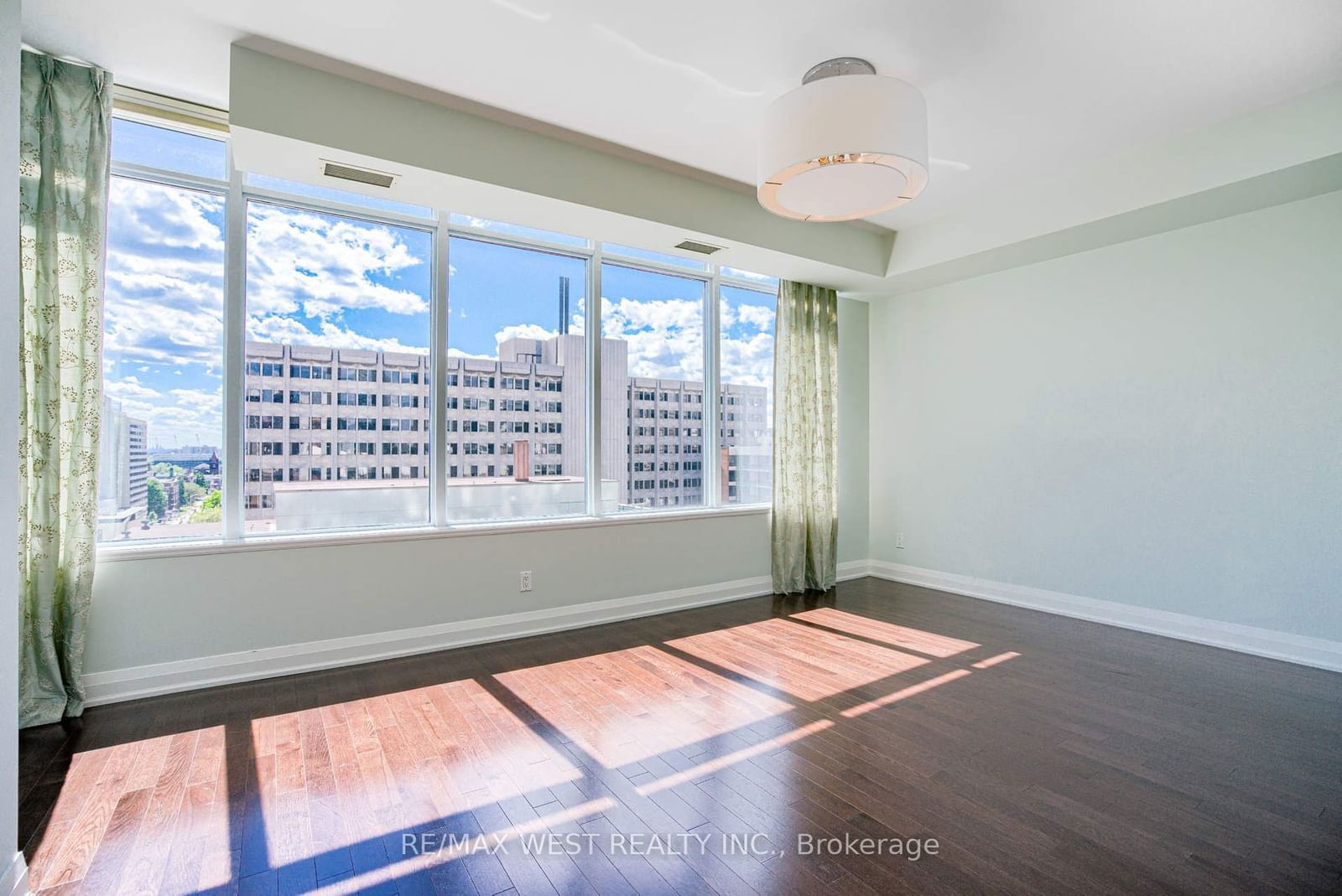 1 Bedford Rd, unit 1102 for rent