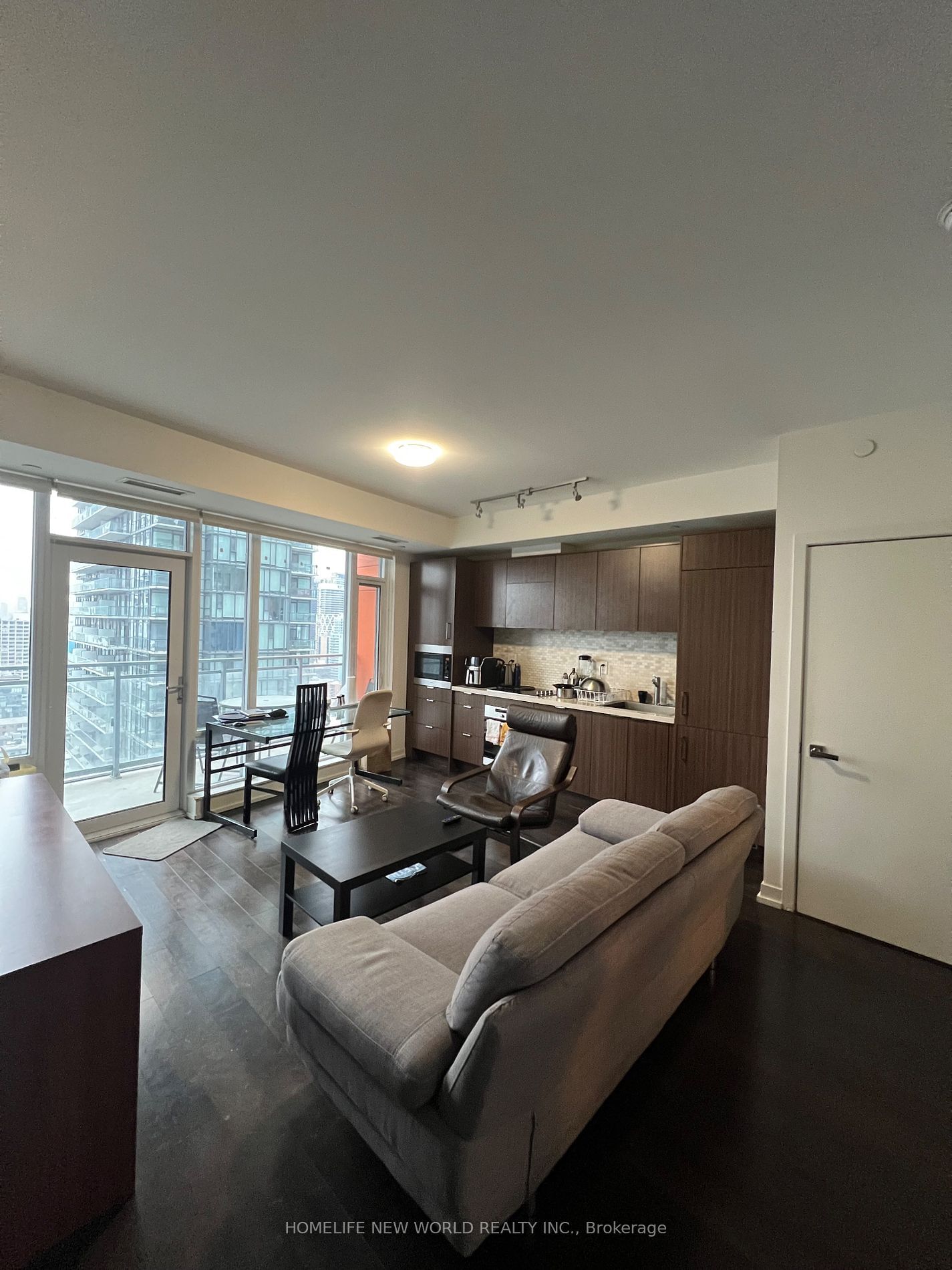 21 Widmer St, unit 2305 for rent