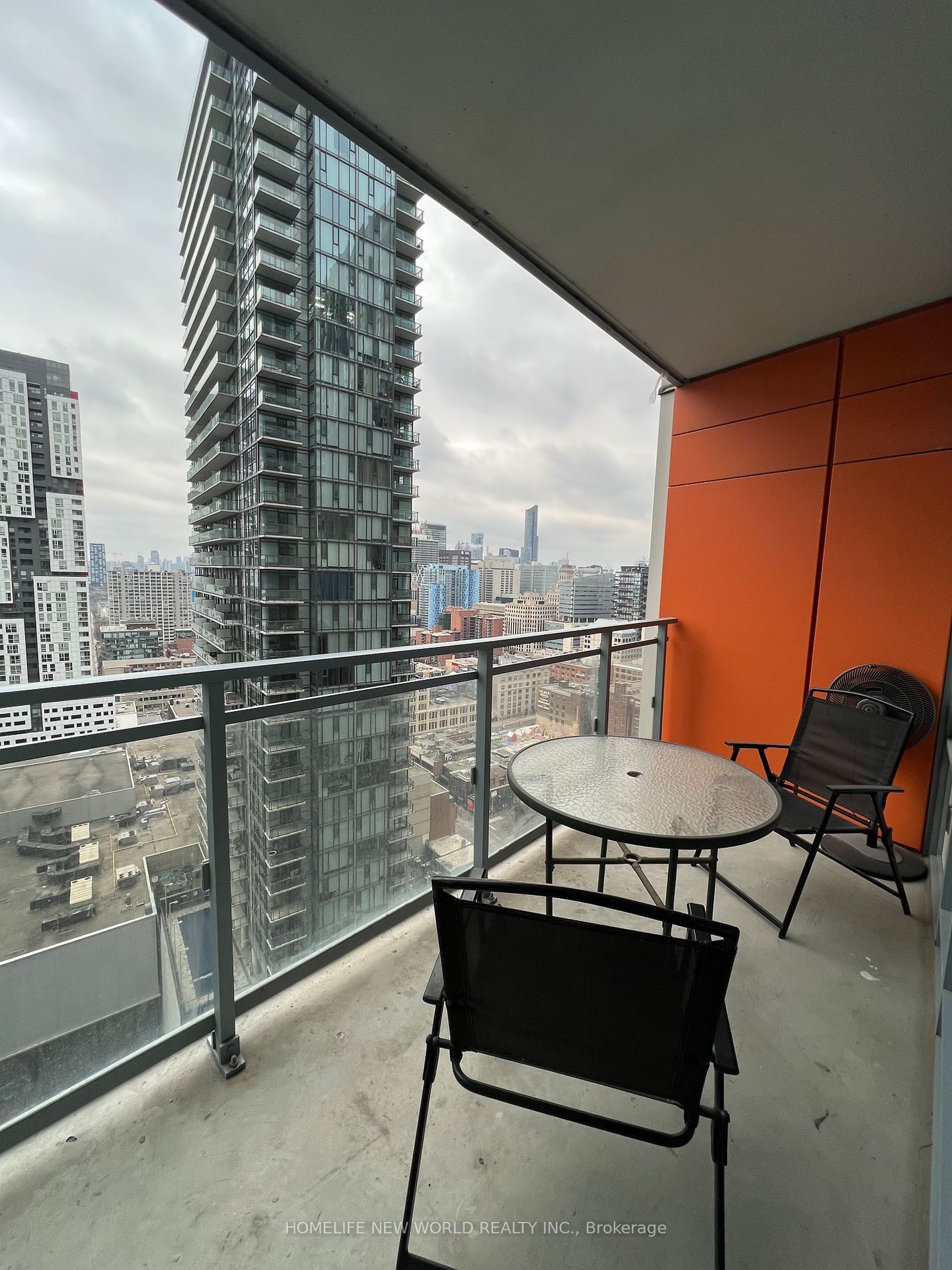 21 Widmer St, unit 2305 for rent