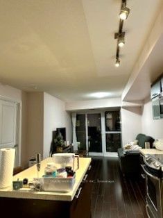 386 Yonge St, unit 1905 for rent