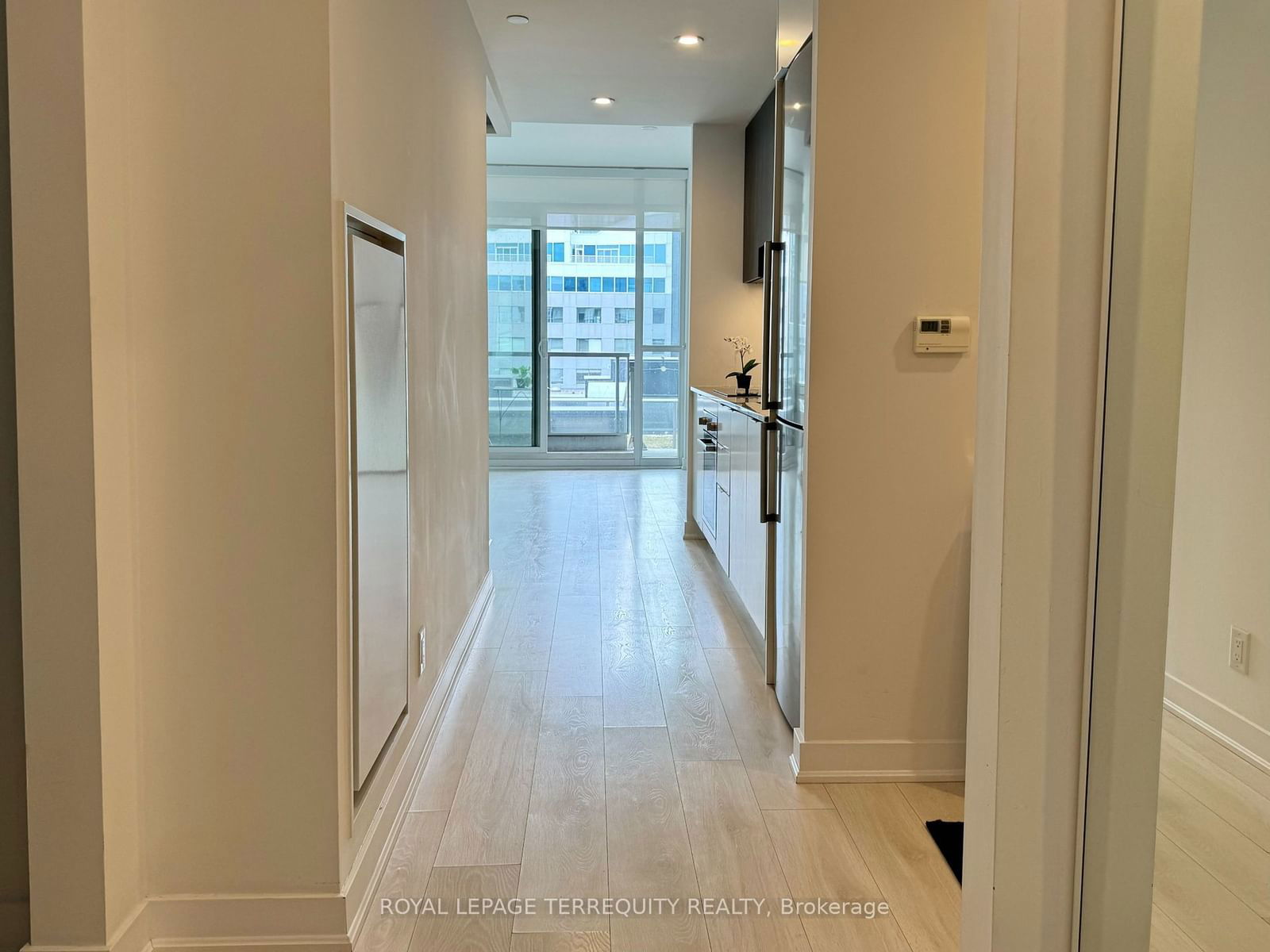 120 Parliament St, unit 421 for sale