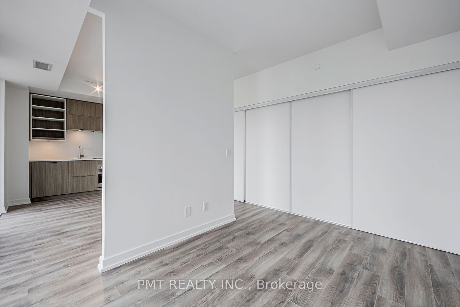 20 Edward St, unit 1901 for rent