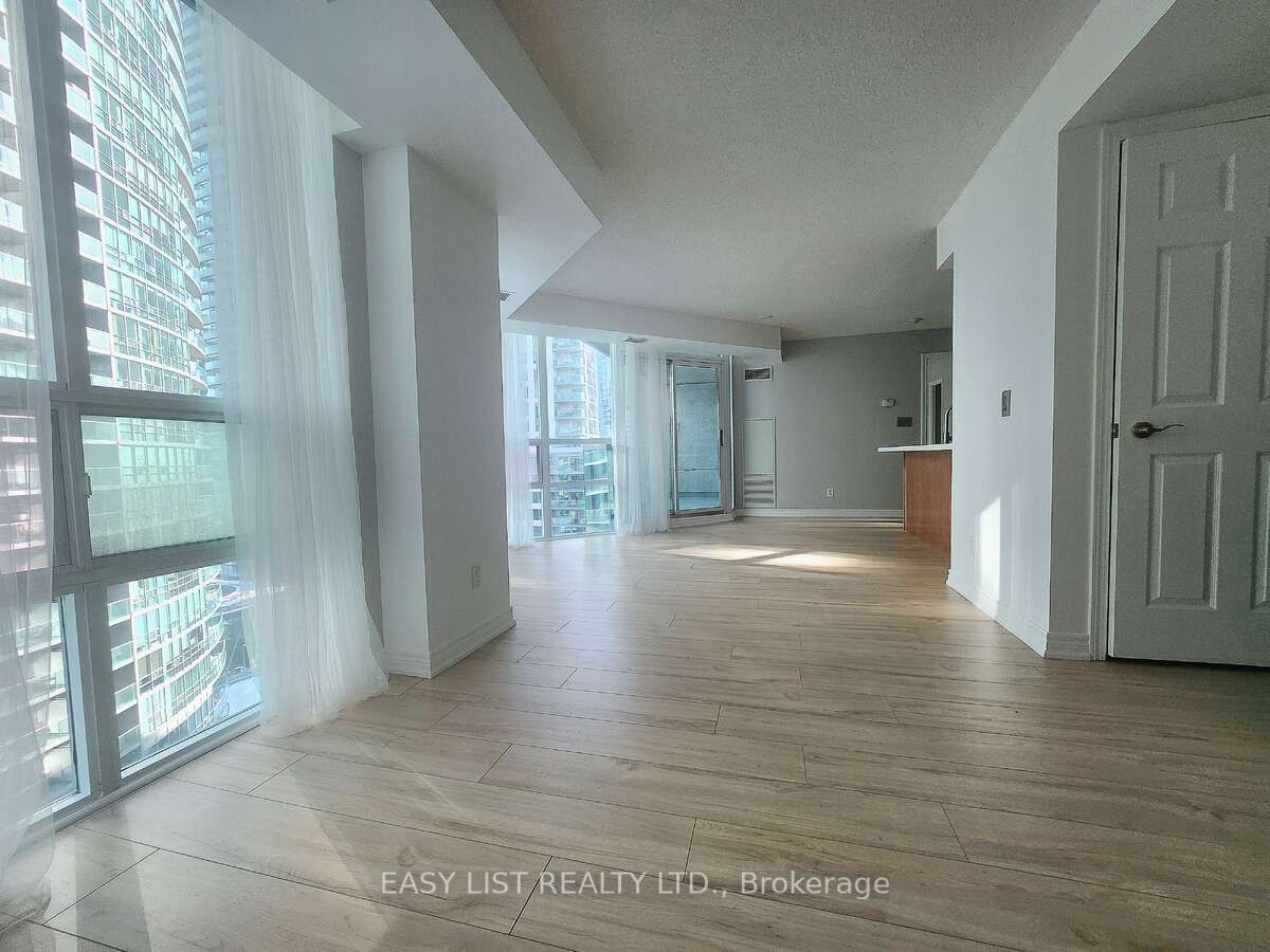 51 Lower Simcoe St, unit 1501 for sale