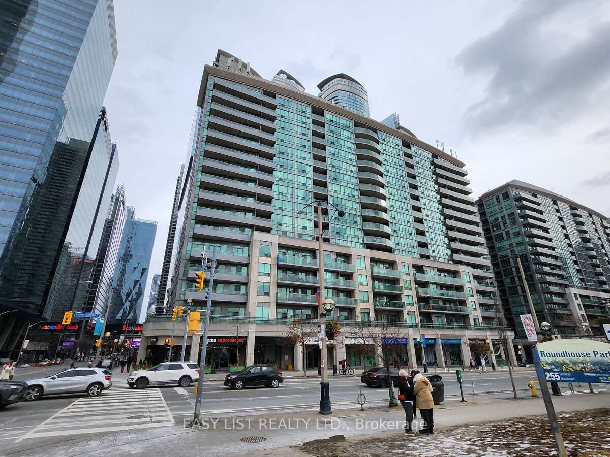 51 Lower Simcoe St, unit 1501 for sale