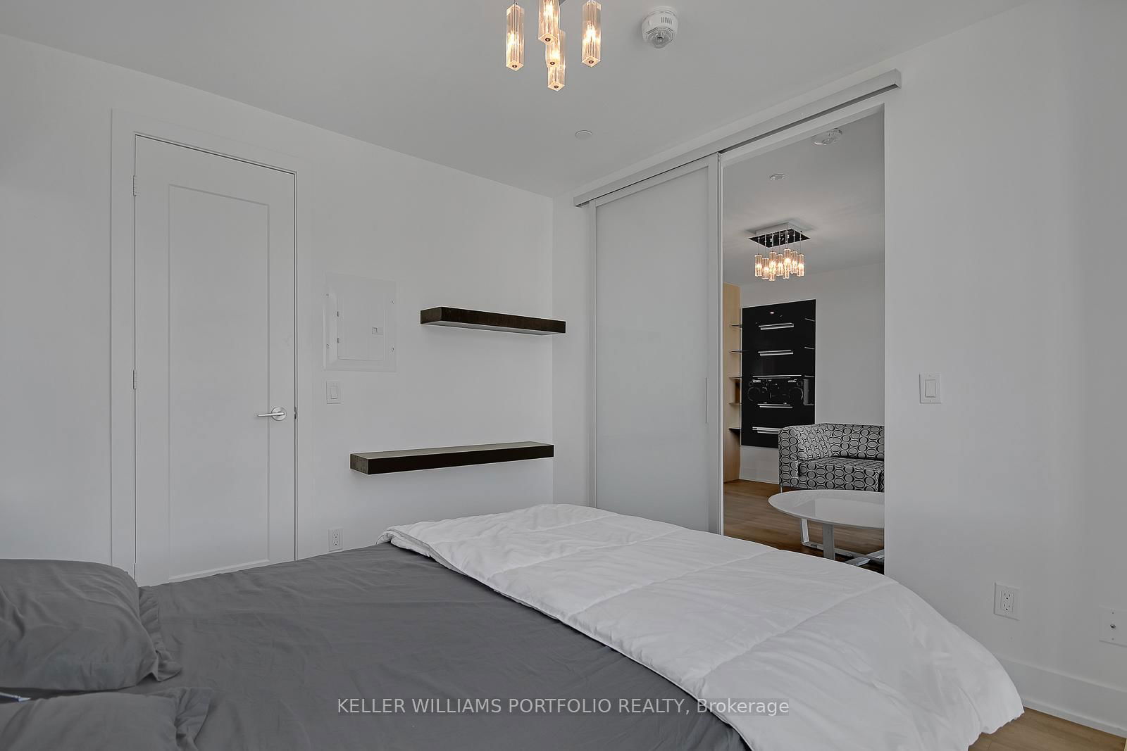 1 Belsize Dr, unit 311 for rent