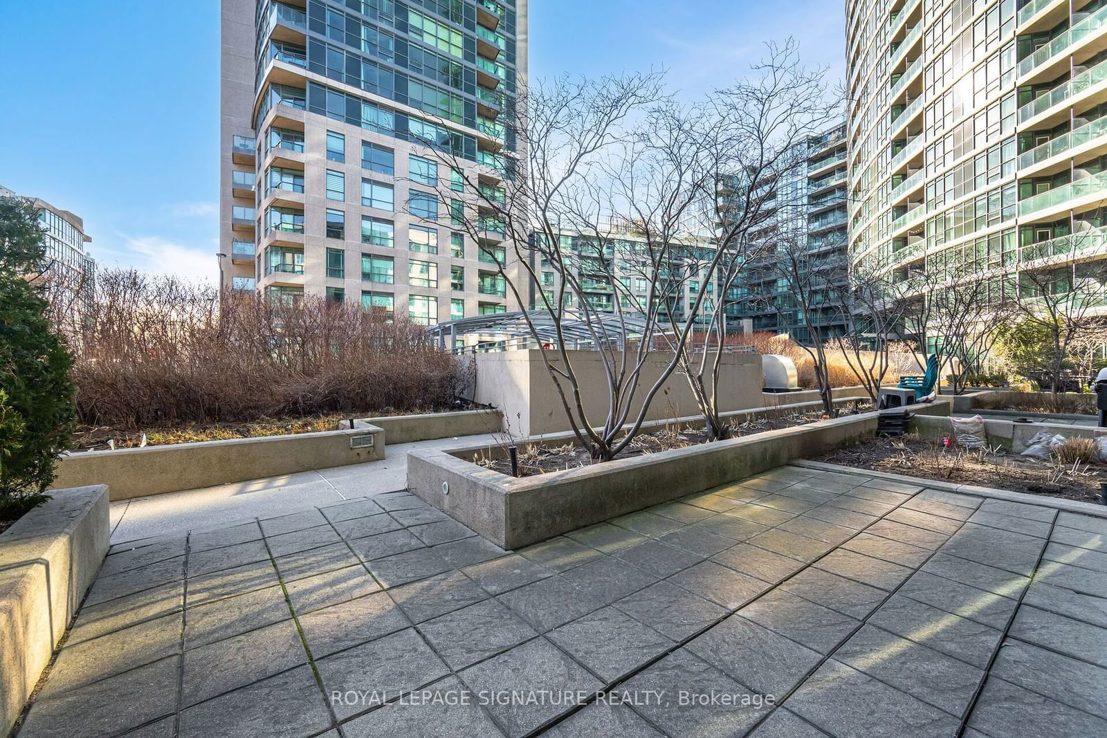 231 Fort York Blvd, unit 122 for sale