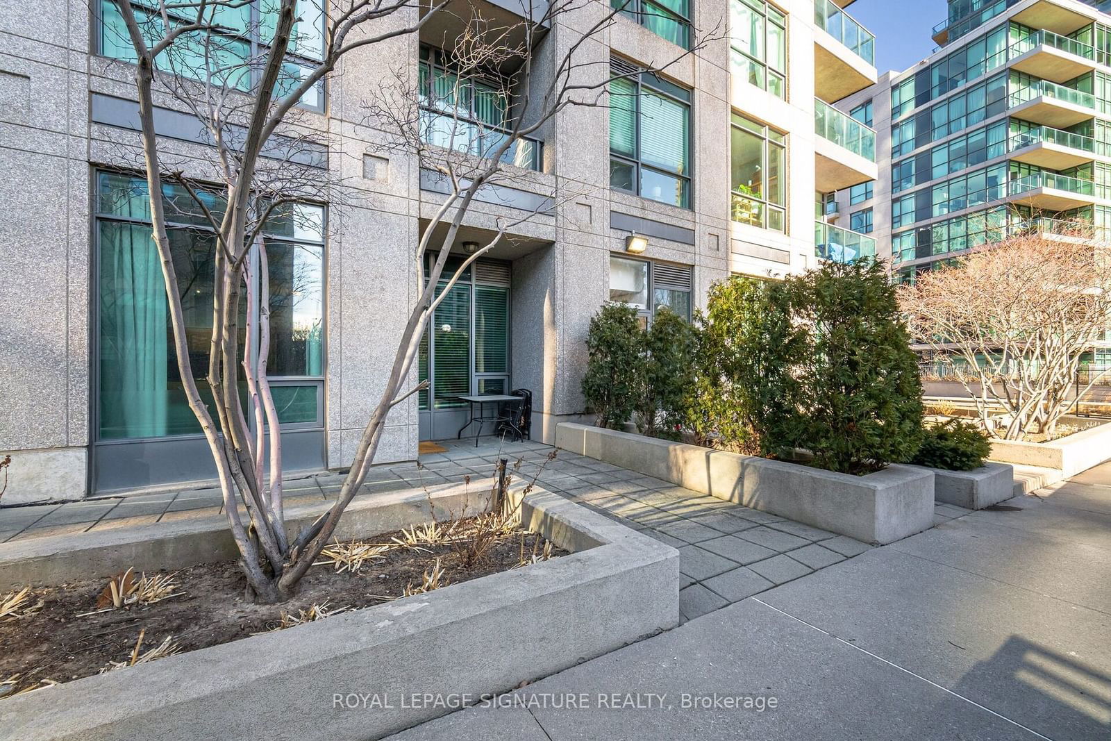 231 Fort York Blvd, unit 122 for sale