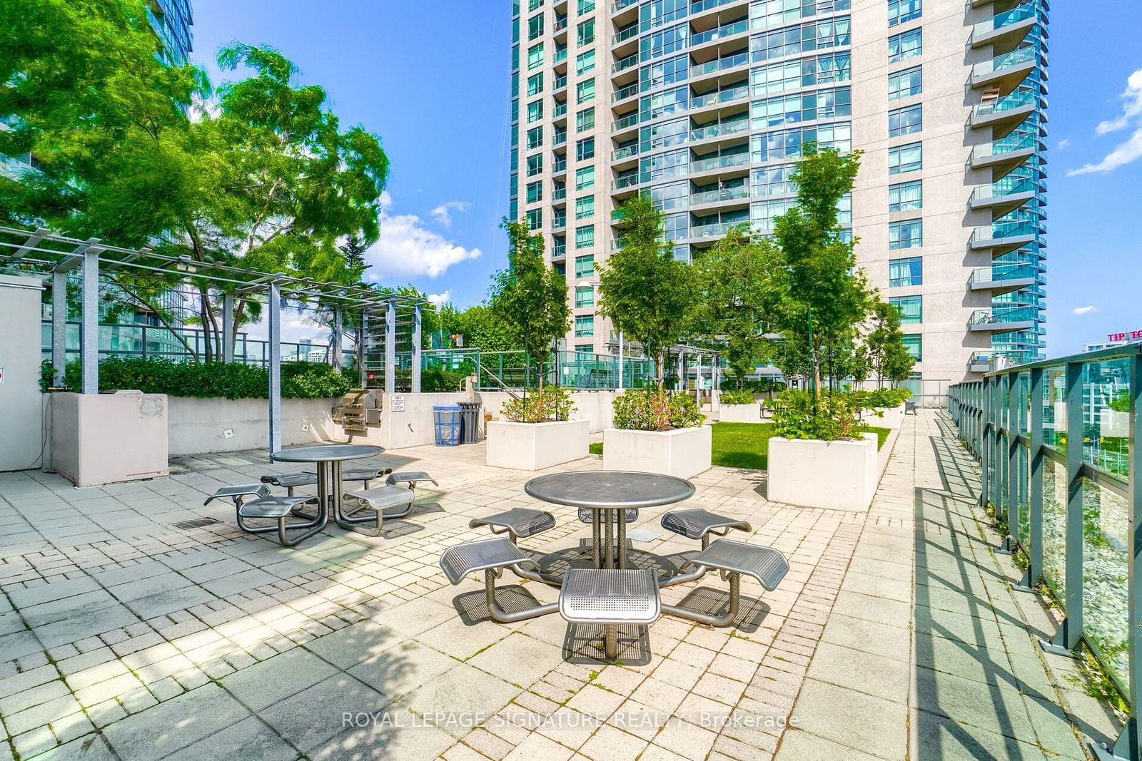 231 Fort York Blvd, unit 122 for sale