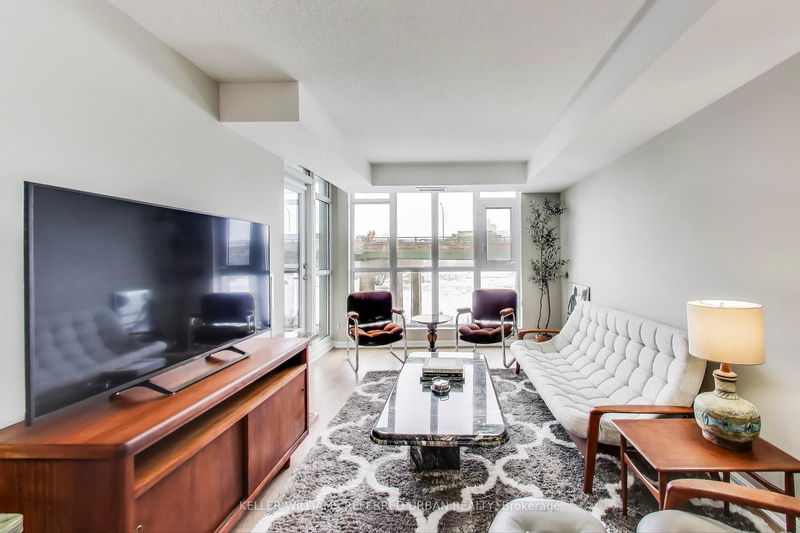 35 Bastion St, unit 826 for sale