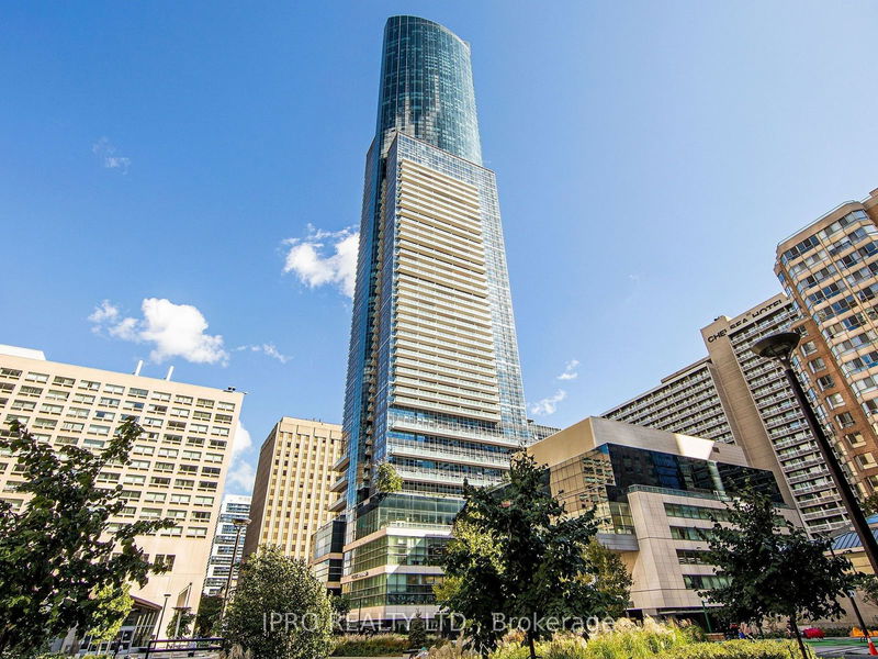 386 Yonge St, unit 708 for sale