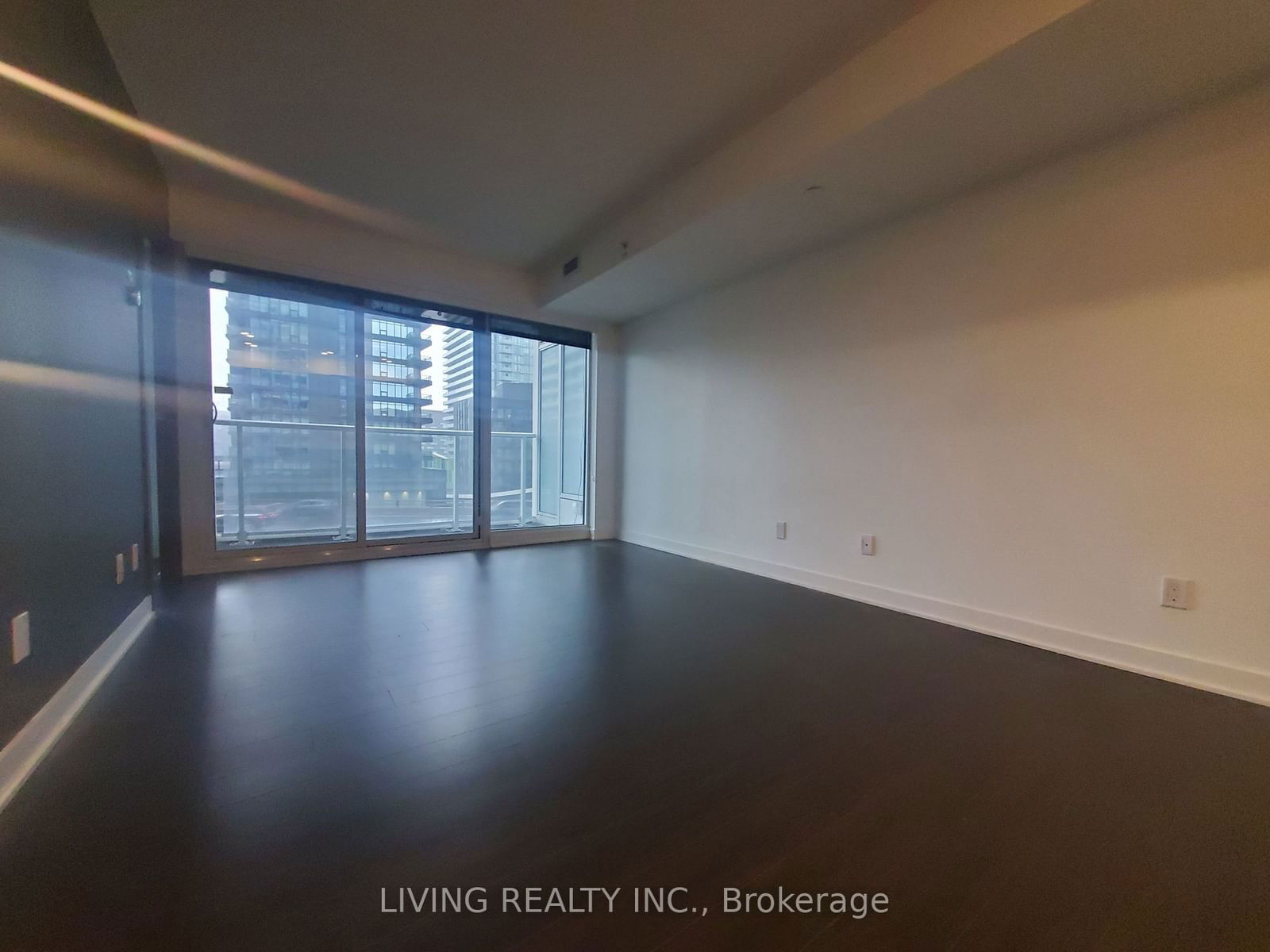 19 Bathurst St, unit 703 for rent