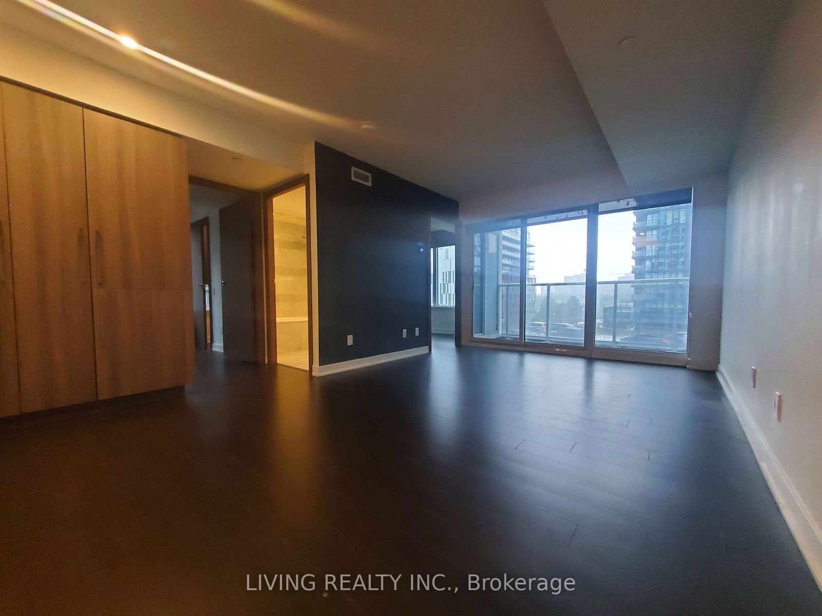 19 Bathurst St, unit 703 for rent