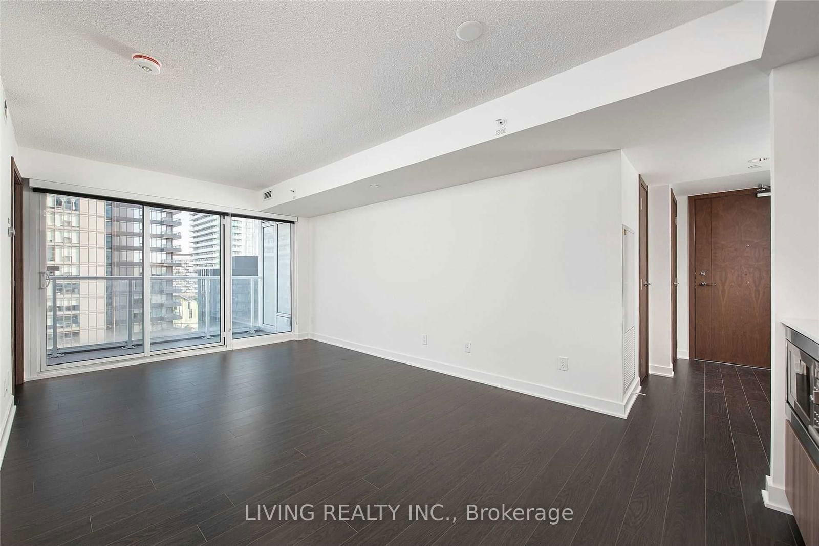 19 Bathurst St, unit 703 for rent