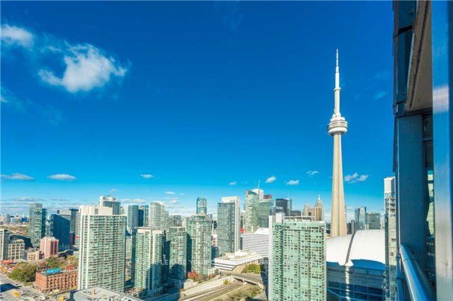 15 Fort York Blvd, unit 4105 for rent