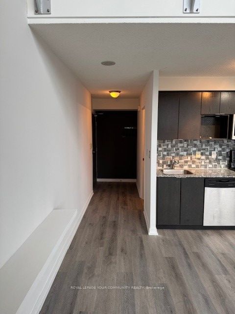 15 Fort York Blvd, unit 4105 for rent