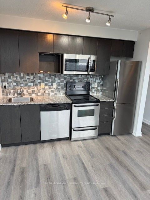 15 Fort York Blvd, unit 4105 for rent