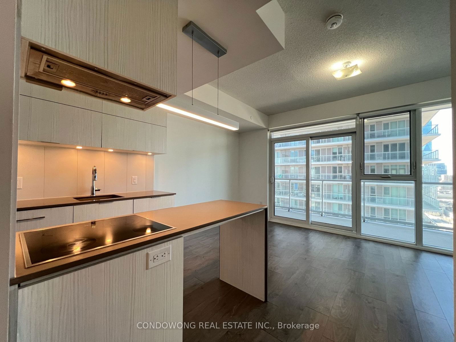 20 Richardson St, unit 2706 for rent