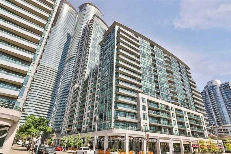 19 Grand Trunk Cres, unit 3201 for rent