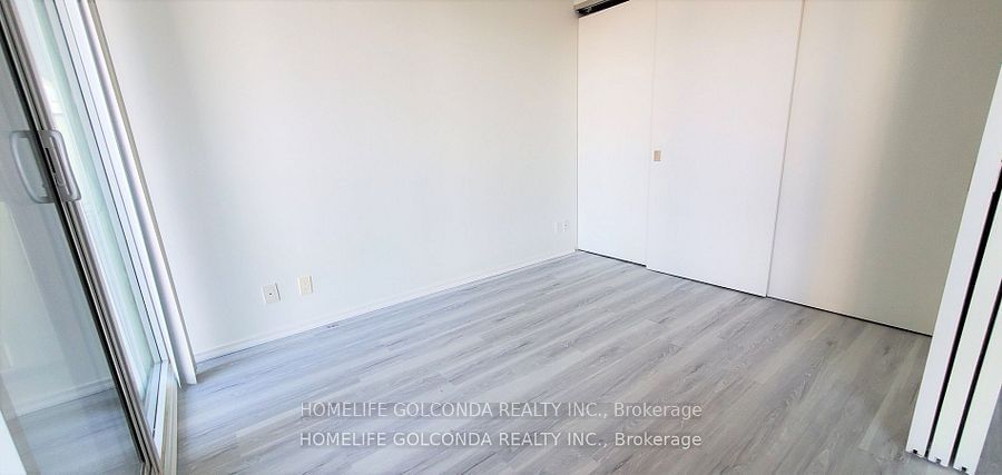 125 Peter St, unit 1206 for rent